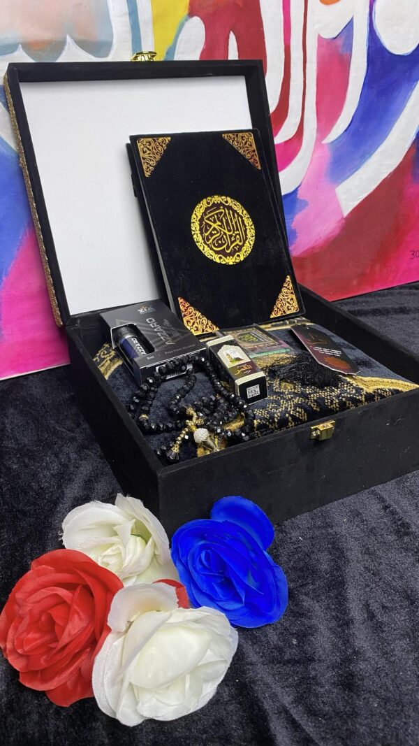 Islamic Medium Gift Package - Image 4